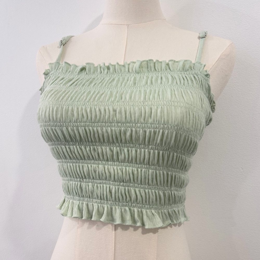 Forever21 Mint Green‎ Smocked Stretchy Crop Top Size Small